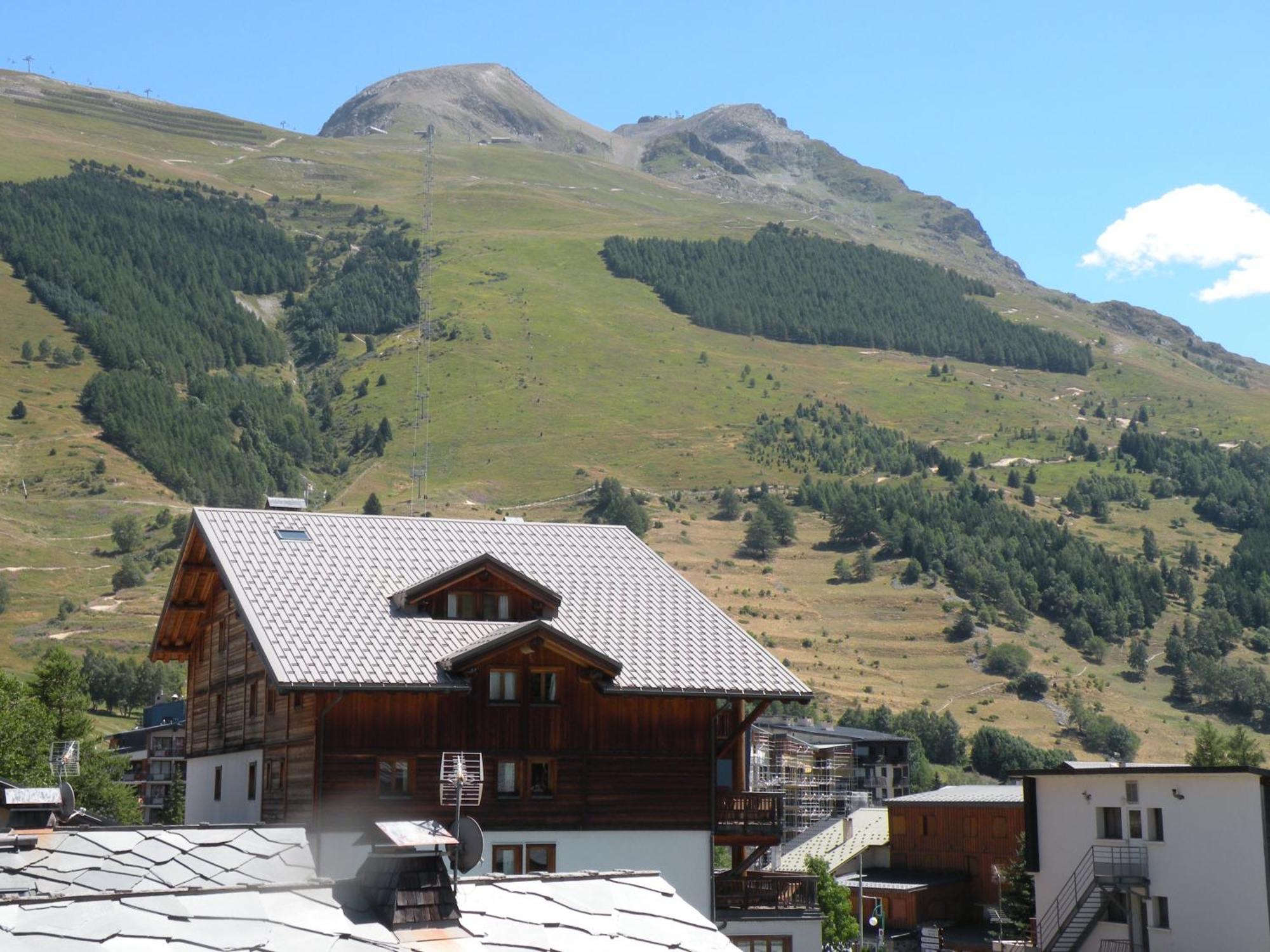 Au Coeur De La Station Apartment Les Deux Alpes Exterior photo